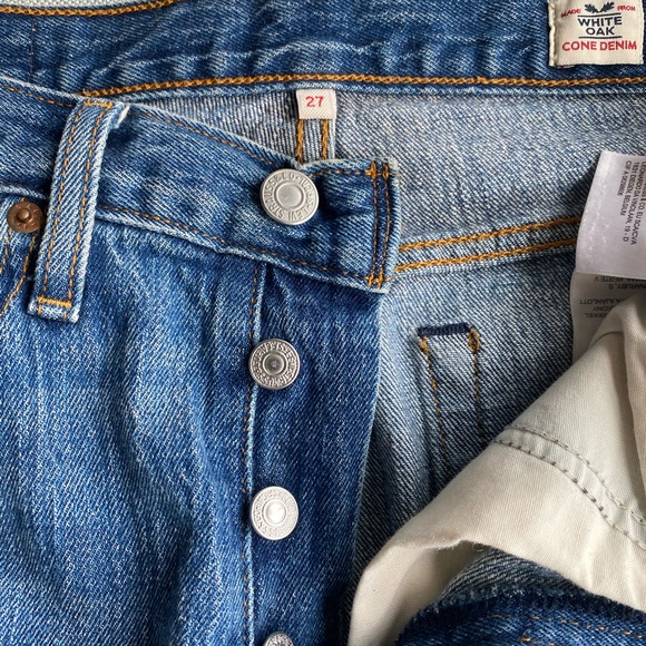 Levi’s “wedgie” icon jean - Picture 3 of 5